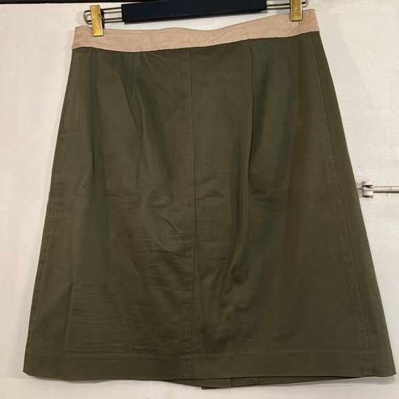 TORY BURCH vintage but like new army green skirt w/ gold buttons in Size 12 - Picture 10 of 13